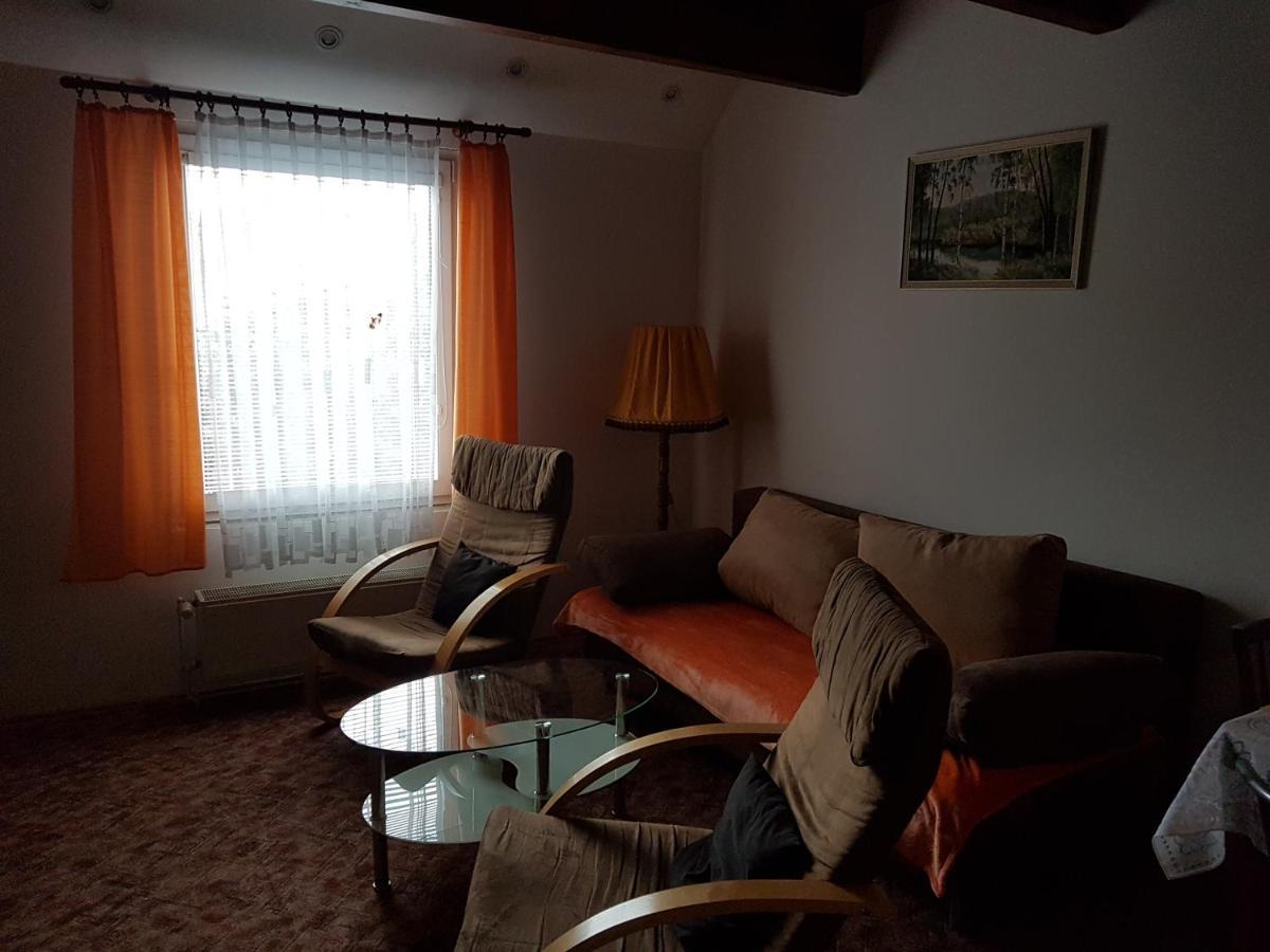 Apartment Пршибрам Экстерьер фото